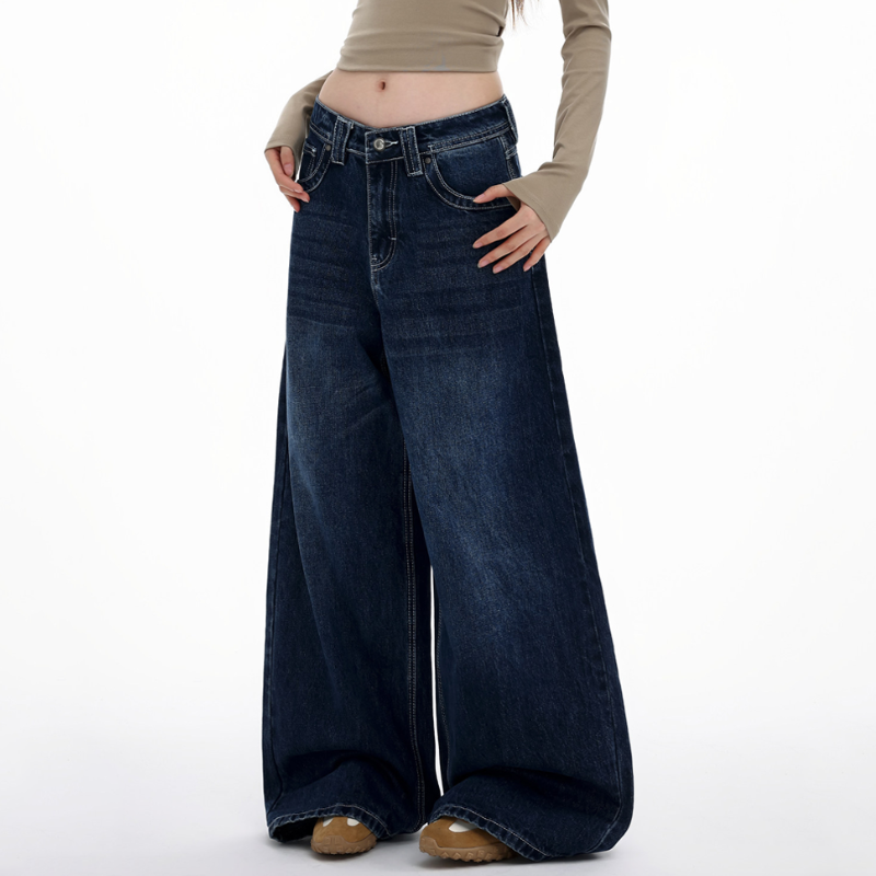 Medium wash pocket button low rise wide leg | Baggy Low Rise Jeans  | Festival Outfits Women