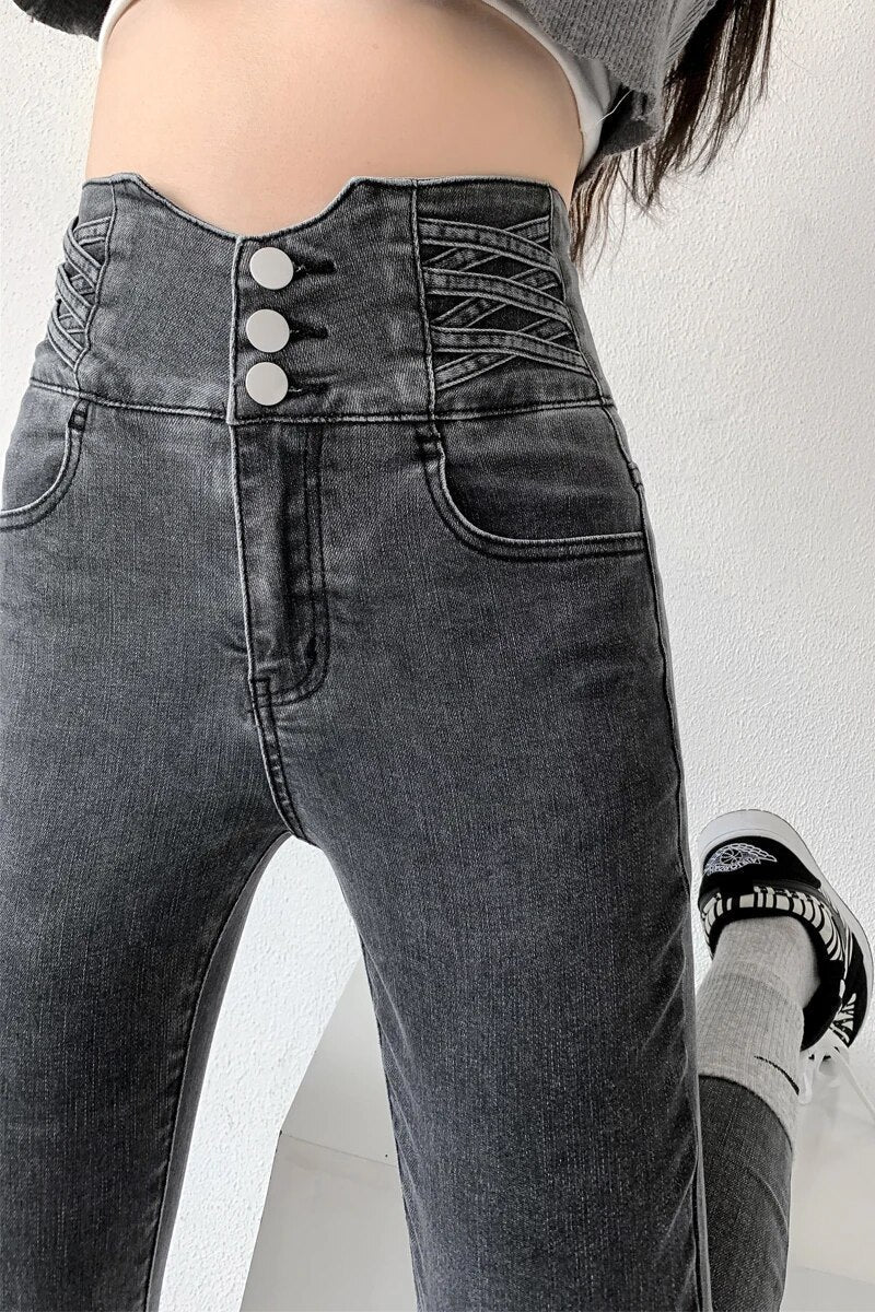 Women's Fashionable Hip Tight Lifting Skinny Jeans | For Everyday Wear