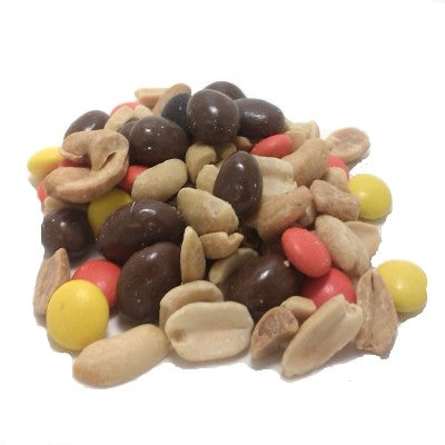Caryn's Craving trail mix includes Dry roasted peanut halves, milk chocolate raisins, Reese's Pieces &amp;&nbsp;No Salt Cashews.