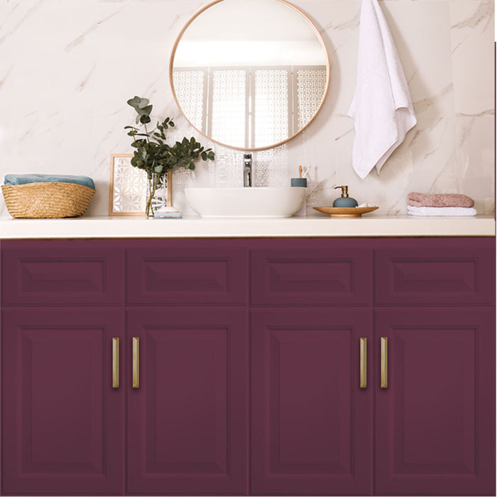 Retique It plum furniture and cabinet paint in a quart, shown on a sample surface with a smooth, finished appearance.