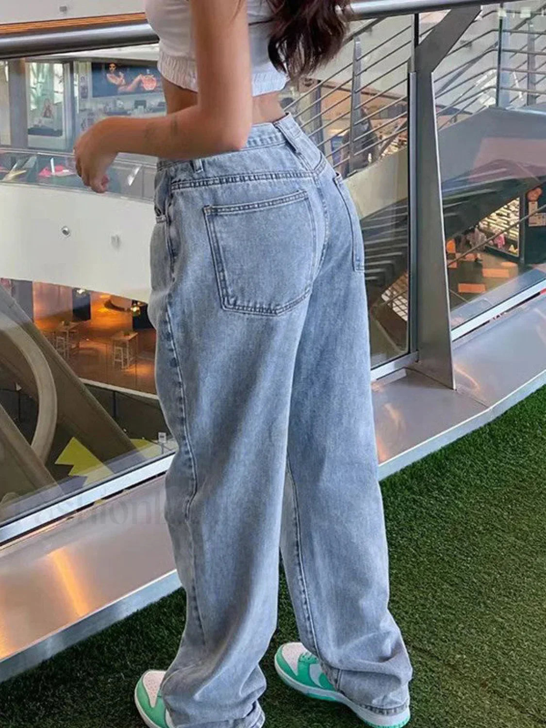 Light Wash Denim Boyfriend Jeans