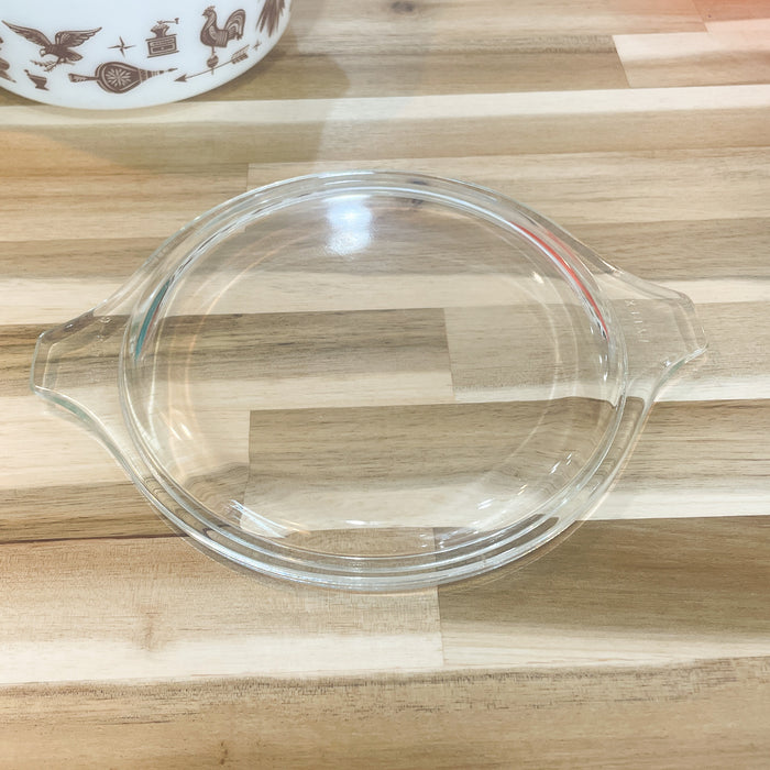 Pyrex Early American 472 Casserole Dish with Lid