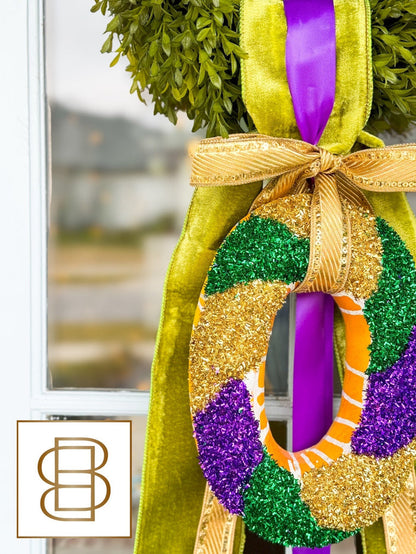 The King Cake Tea Leaf Wreath And Sash LARGE